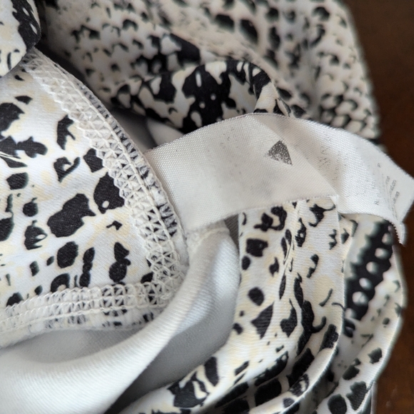 Vitality Snake Print Kingdom Collection Leggings Small EUC - Picture 4 of 5